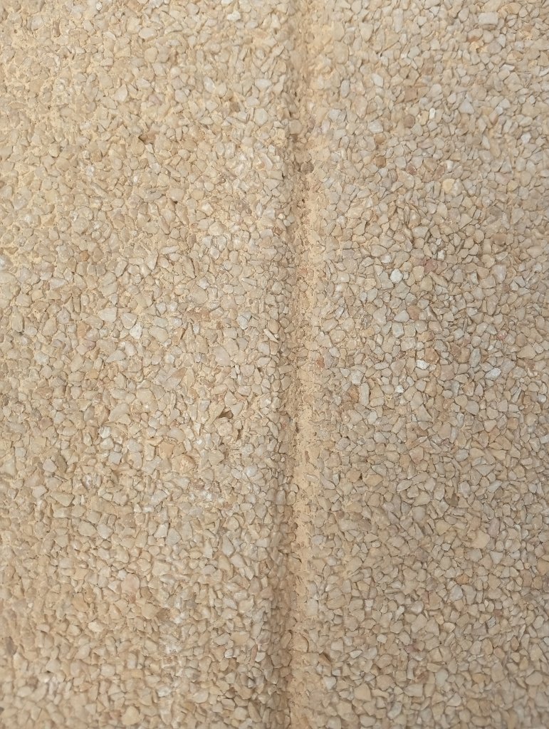 Dekorative Blumenkübel in beiger Granitoptik,