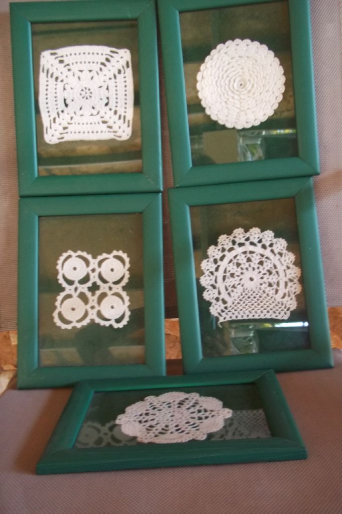 Decorative framed rugs