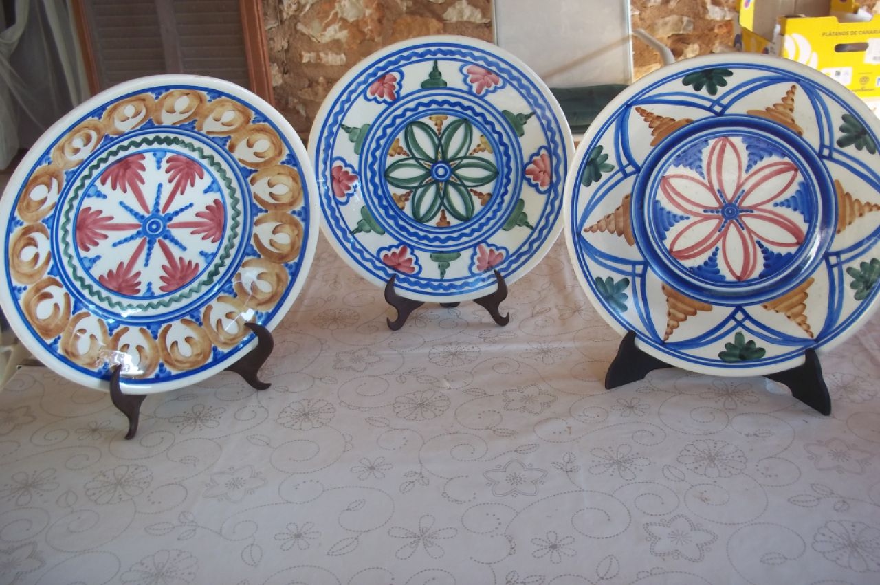 Decorative plates