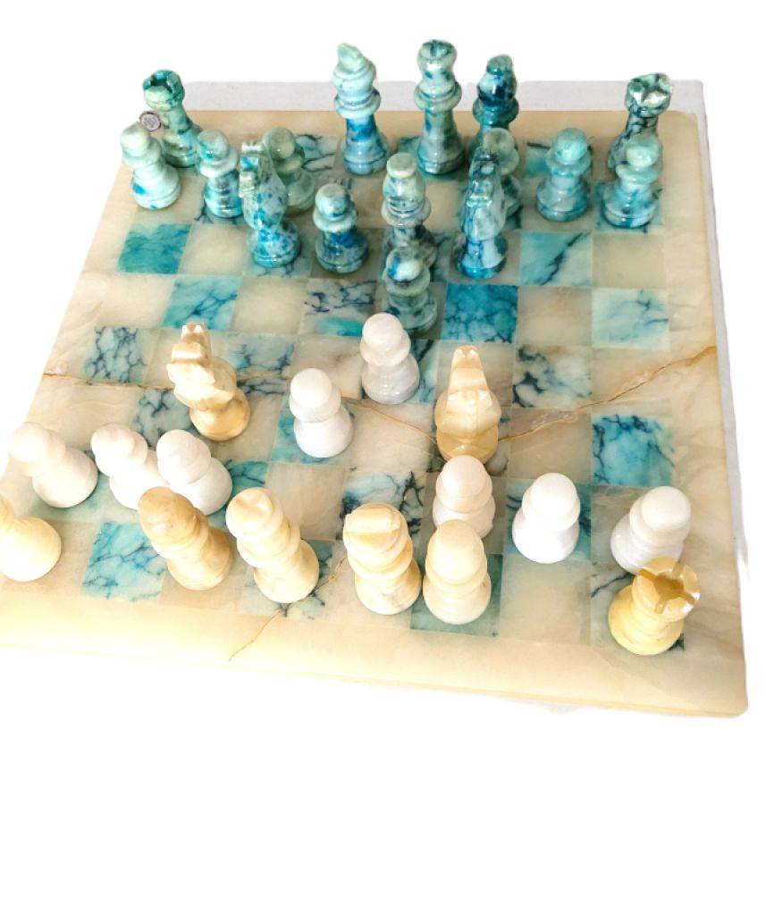 Dekoratives Schachspiel aus italienischem Alabaster