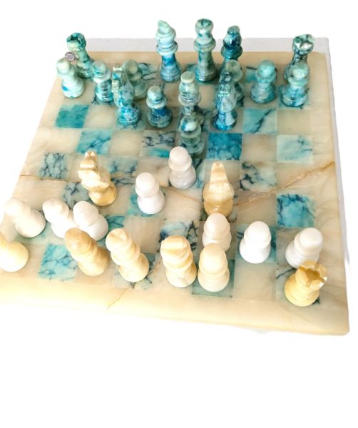 Dekoratives Schachspiel aus italienischem Alabaster
