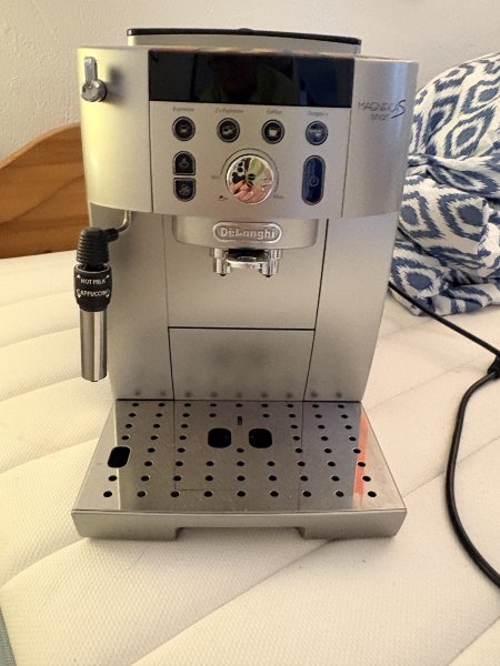 Cafetera automática Delonghi