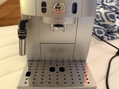 Cafetera automática Delonghi