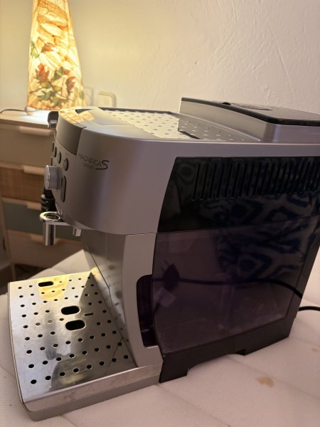 Cafetera automática Delonghi
