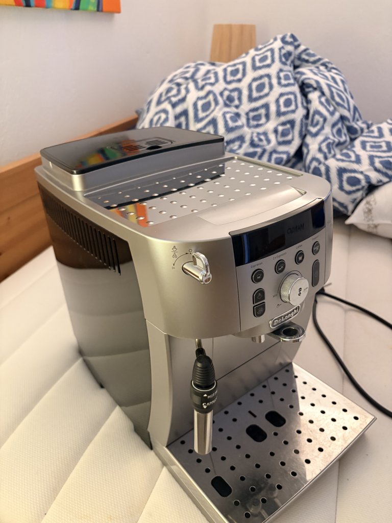 Cafetera automática Delonghi