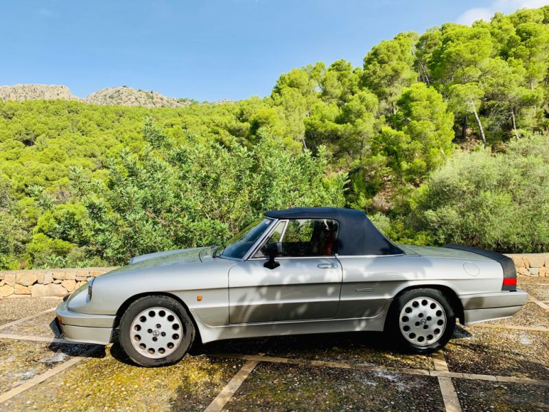 El icónico coche clásico ALpha Spider 1986 en venta