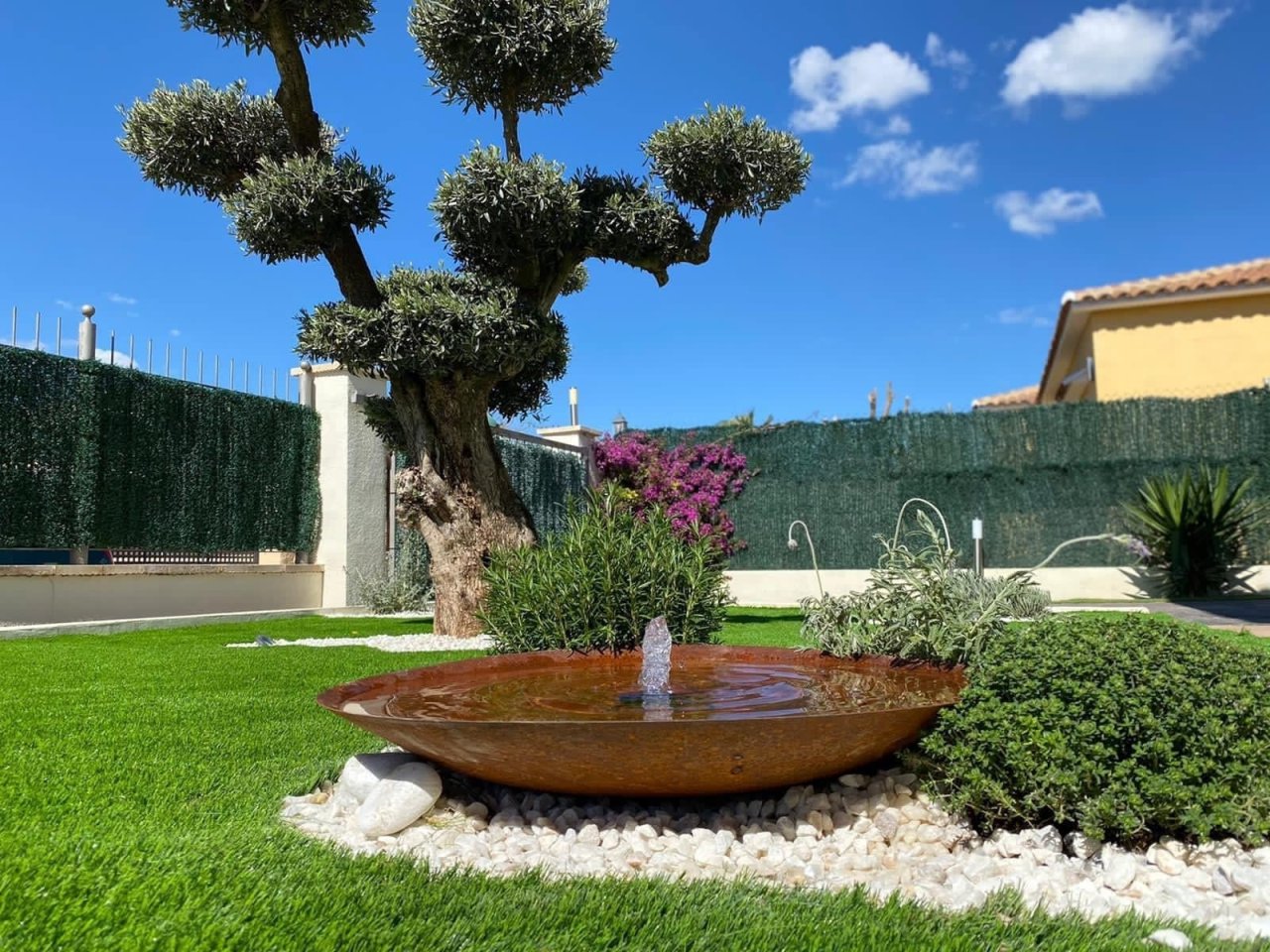 Fuente de diseño Acero Corten real incl. bomba y iluminación blanco cálido