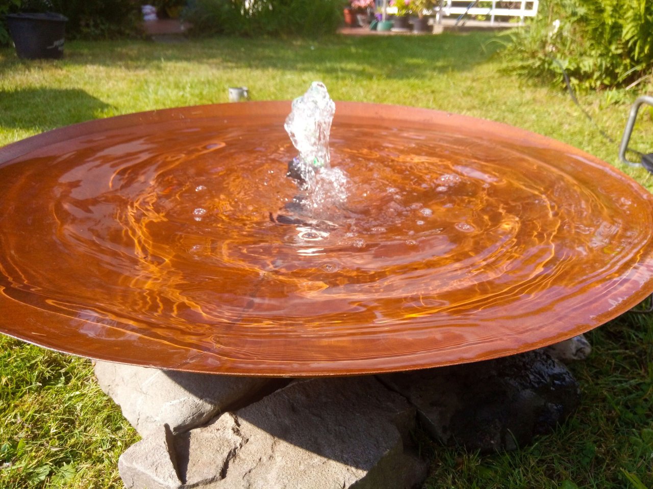 Fuente de diseño Acero Corten real incl. bomba y iluminación blanco cálido