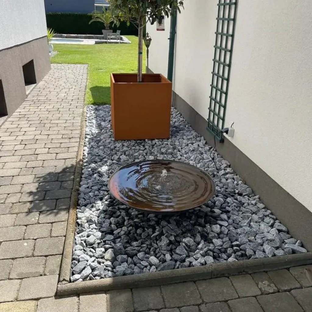 Fuente de diseño Acero Corten real incl. bomba y iluminación blanco cálido