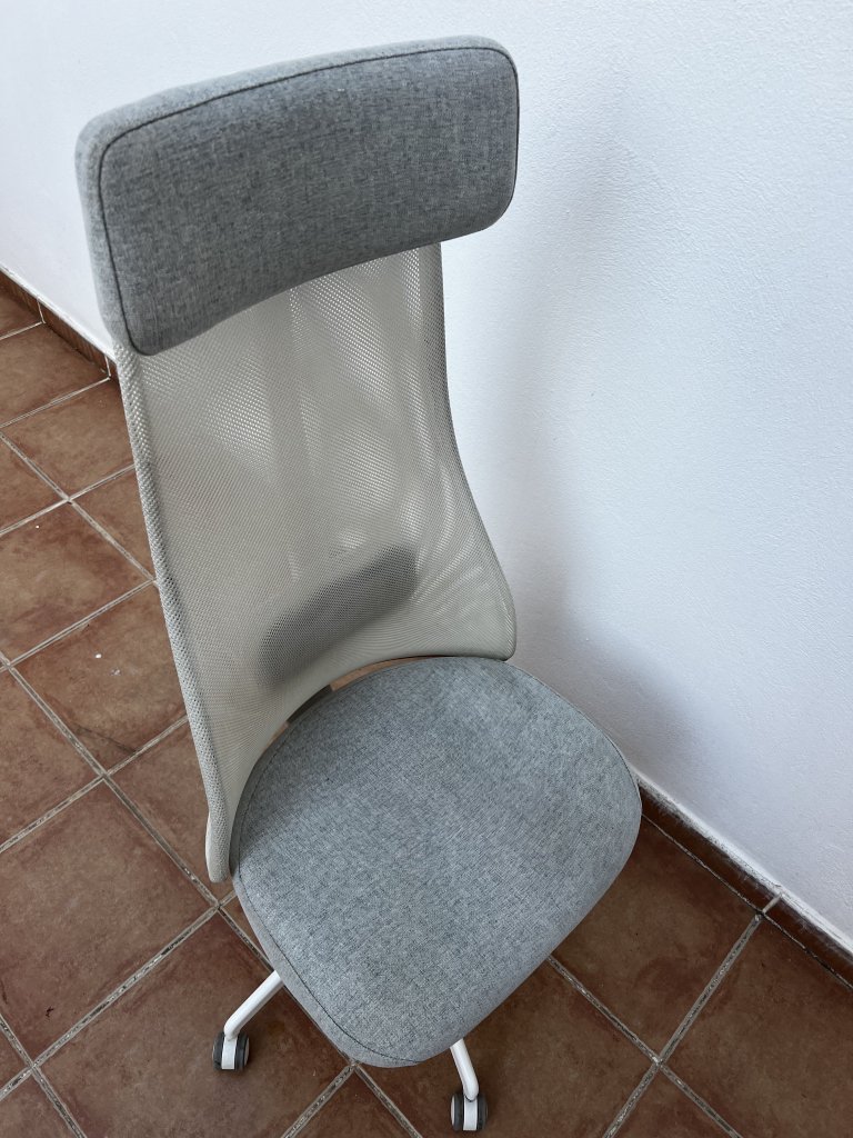 Design Bürostuhl mit Netzrücken
