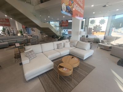 Designer Couch Fast Neu (3 Monate alt) Rechnung vorhanden von Hipermueble in Manacor NP 3500,00€