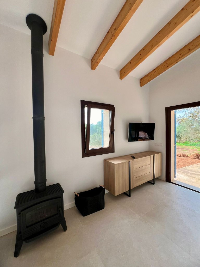 Designer country cottage with air/AC, fireplace and maximum privacy — Zona Santanyí