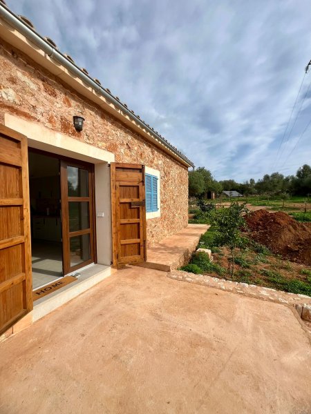 Designer country cottage with air/AC, fireplace and maximum privacy — Zona Santanyí