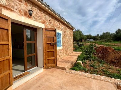 Designer country cottage with air/AC, fireplace and maximum privacy — Zona Santanyí