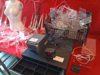 Designer Ladenausstattung Schuhgeschäft Boutique Edelstahl Regale und Zubehör ideale Existenz