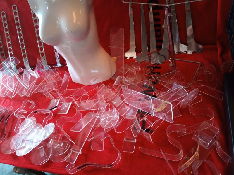 Designer Ladenausstattung Schuhgeschäft Boutique Edelstahl Regale und Zubehör ideale Existenz