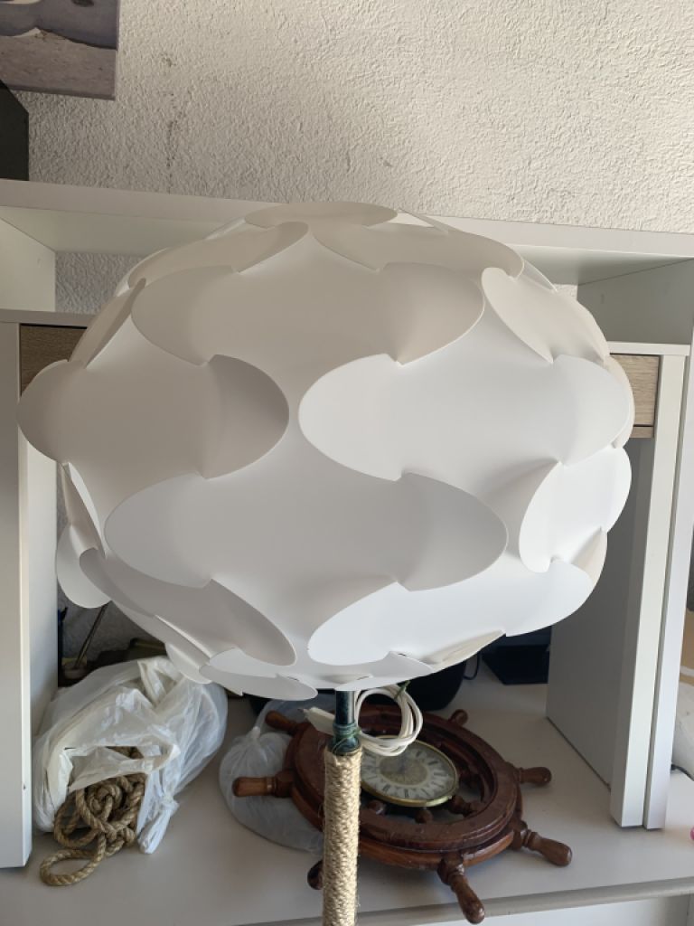 Lámpara de pie de diseño