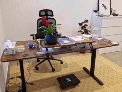 Desktop/ Office desk like new!