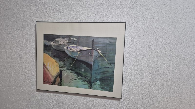 Diverse Bilder und Wandteller abzugeben