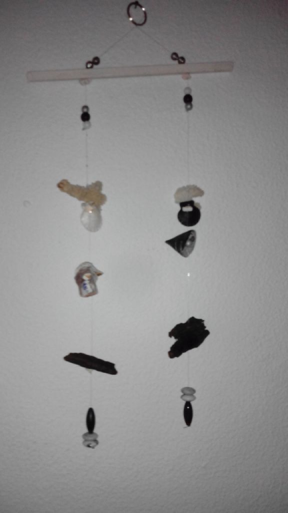 Varios móviles hechos a mano