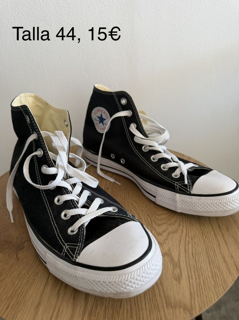 Diverse Herren Schuhe in verschiedenen Größen
