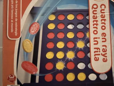 Diversos rompecabezas y juguetes