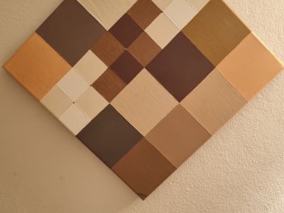 Varios cuadros acrílicos pintados a mano - disponibles por donación