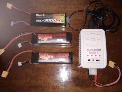 DJI Drohne mit viel Zubehör (siehe Fotos)