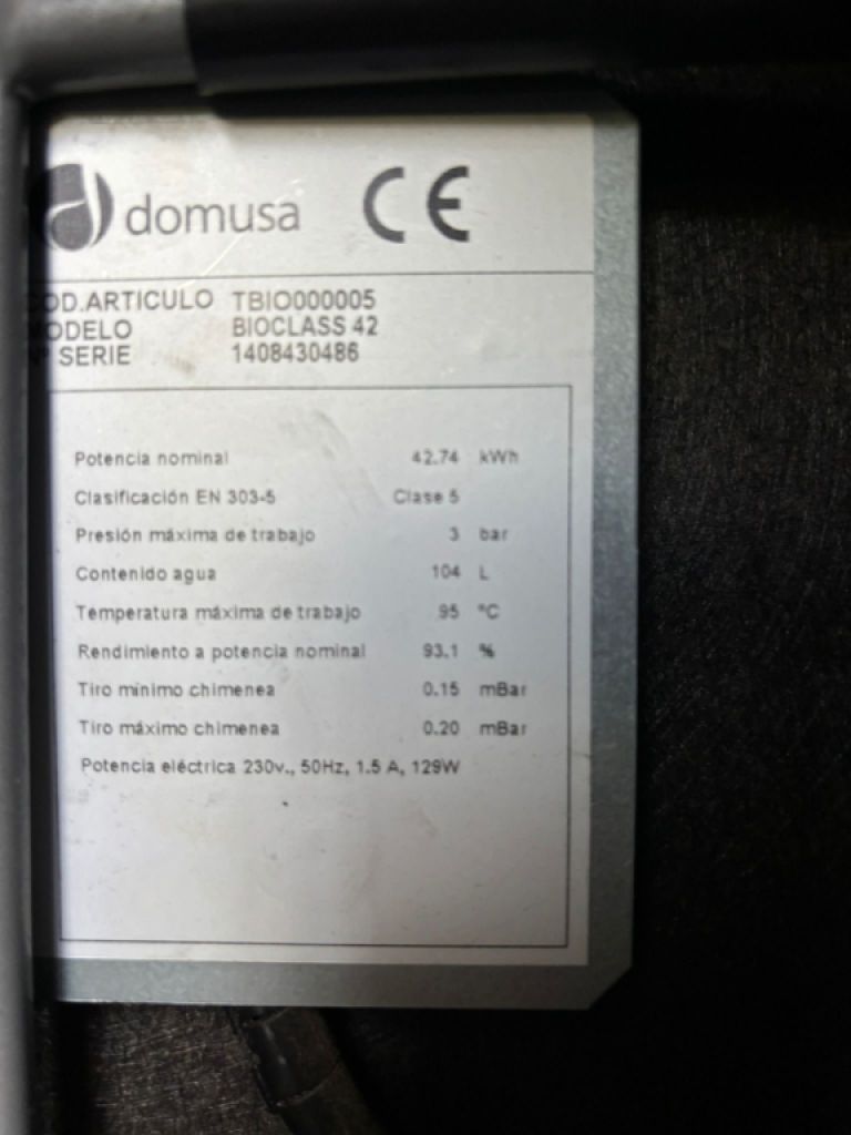 Domusa pellet heating system + silo with automatic auger feed