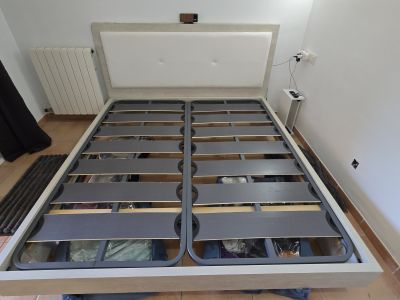 Double bed lying surface 180 x 200m (without mattresses)
