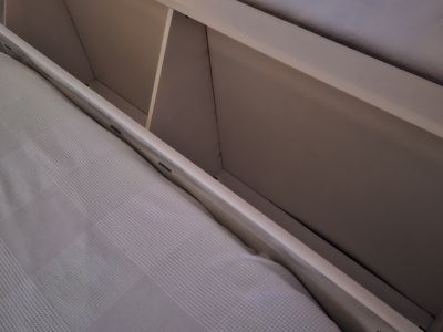 Doppelbett mit Bettkasten