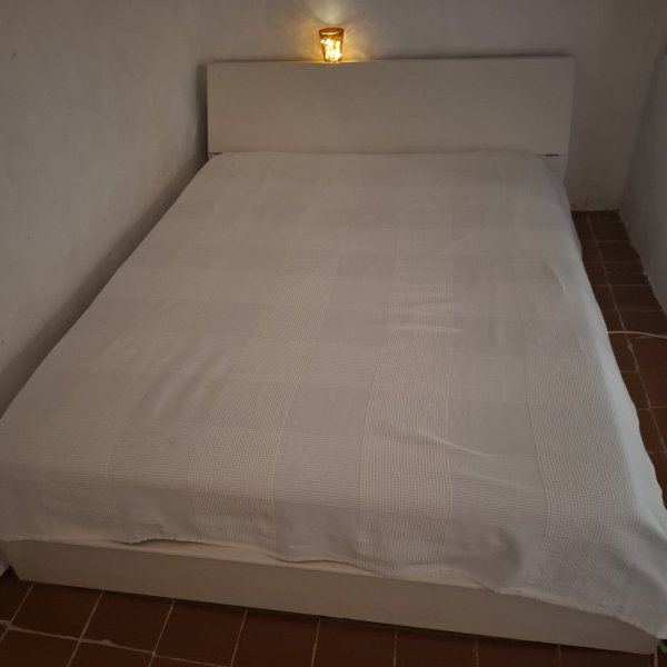 Doppelbett mit Bettkasten
