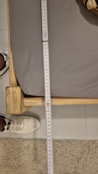Doppelbett mit Matratzen zu verschenken