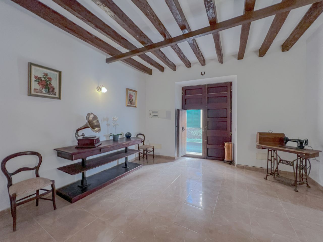 Chalet adosado en venta en calle de Santueri