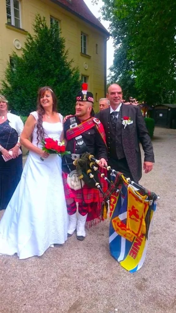 Book a bagpipe player directly — Mallorca: parties, birthdays, weddings, corporate events
