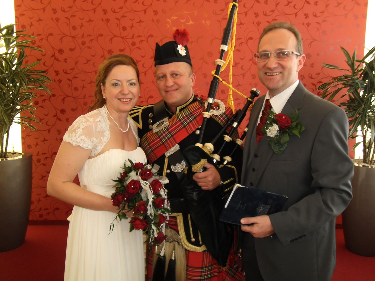 Book a bagpipe player directly — Mallorca: parties, birthdays, weddings, corporate events
