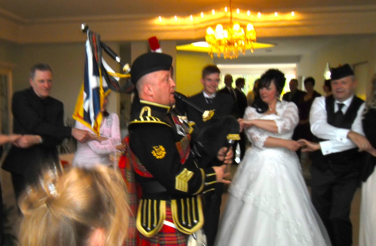 Book a bagpipe player directly — Mallorca: parties, birthdays, weddings, corporate events