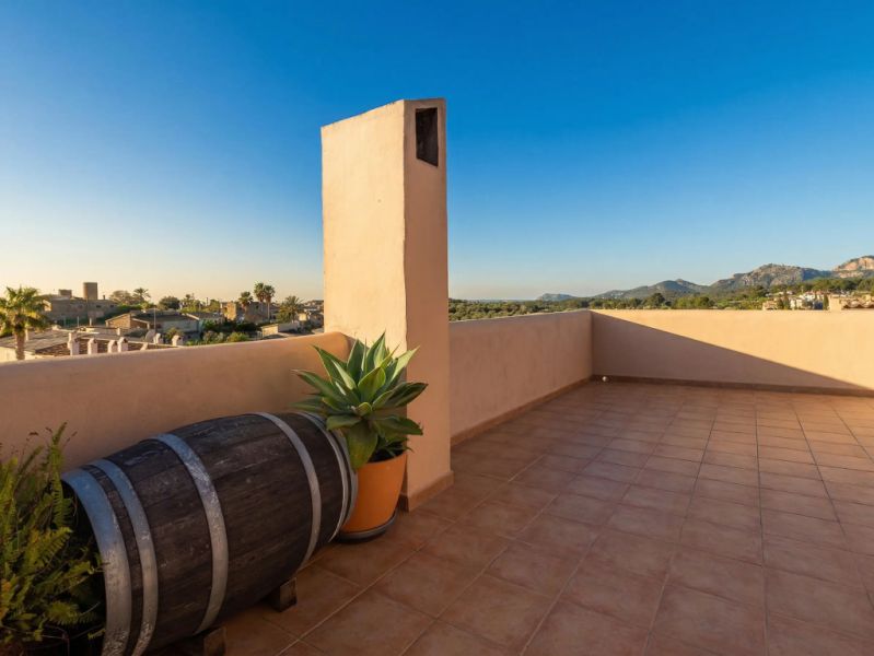 Duplex-Reihenhaus in Calvià mit Terrasse und Garage