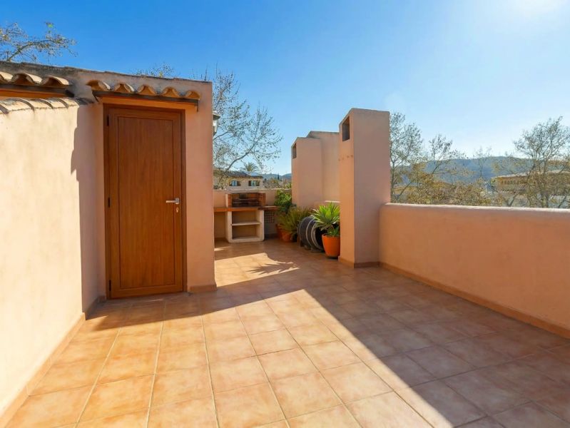 Duplex-Reihenhaus in Calvià mit Terrasse und Garage