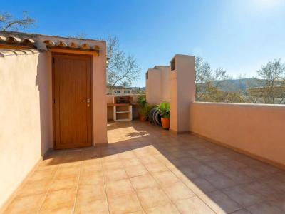 Duplex-Reihenhaus in Calvià mit Terrasse und Garage