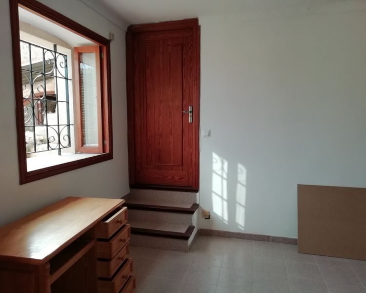 Single-storey finca with 4 bedrooms, unfurnished, pool, fireplace near Alqueria Blanca-Santanyi ---F