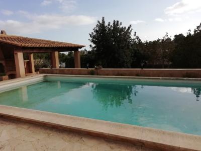 Single-storey finca with 4 bedrooms, unfurnished, pool, fireplace near Alqueria Blanca-Santanyi ---F
