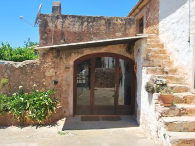 Single-storey finca with 4 bedrooms, unfurnished, pool, fireplace near Alqueria Blanca-Santanyi ---F