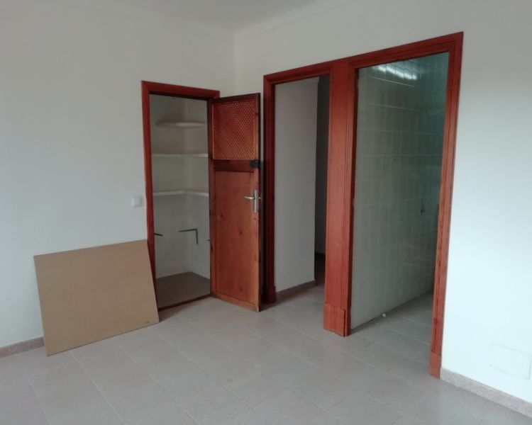 Single-storey finca with 4 bedrooms, unfurnished, pool, fireplace near Alqueria Blanca-Santanyi ---F