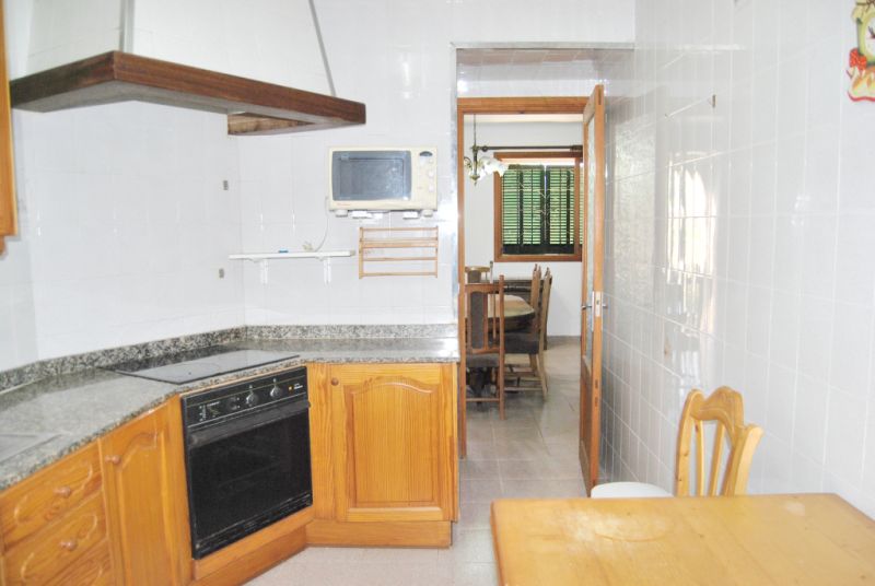 Single-storey finca with 4 bedrooms, unfurnished, pool, fireplace near Alqueria Blanca-Santanyi ---F