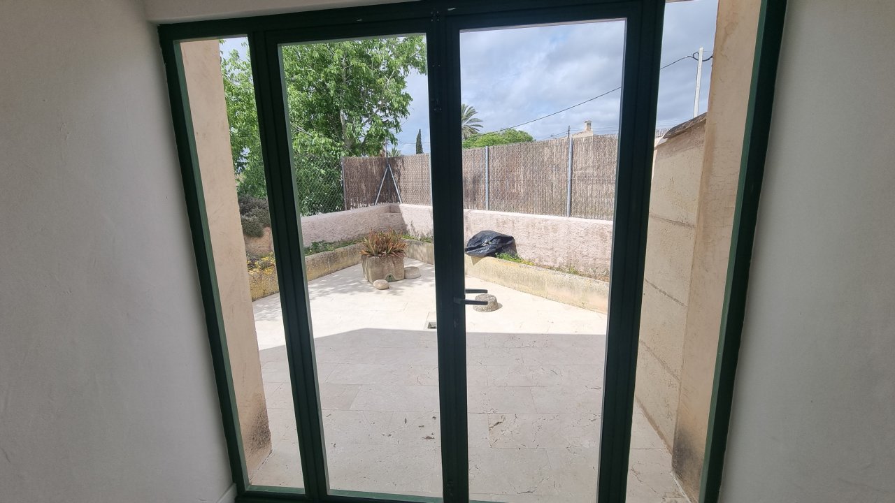 Ebenerdige, sanierte Finca mit Traumausblick am Ortsrand von Cas Concos -- F 56