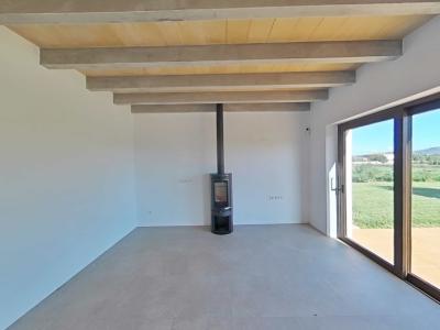 Ebenerdige und unmöblierte Luxusfinca mit allen Extras bei Santanyi- Es LLombards ---  F 150