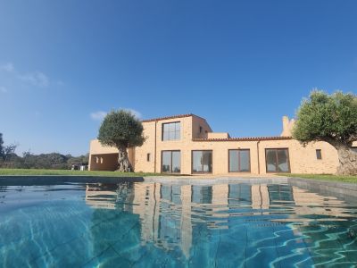 Ebenerdige und unmöblierte Luxusfinca mit allen Extras bei Santanyi- Es LLombards ---  F 150