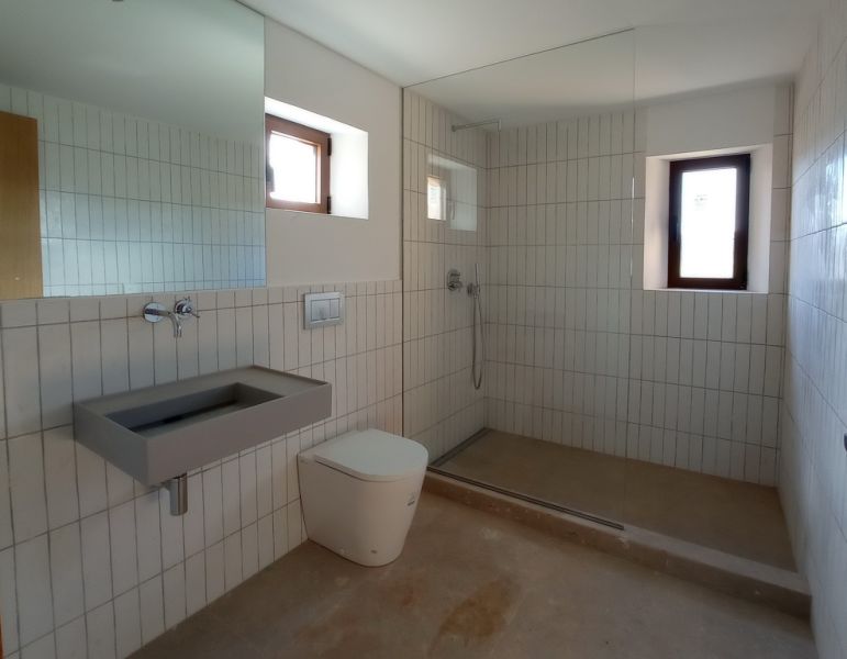 Ebenerdige und unmöblierte Luxusfinca mit allen Extras bei Santanyi- Es LLombards ---  F 150