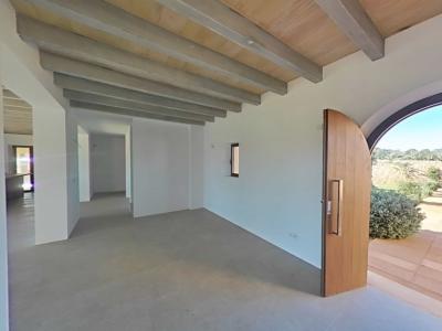Ebenerdige und unmöblierte Luxusfinca mit allen Extras bei Santanyi- Es LLombards ---  F 150
